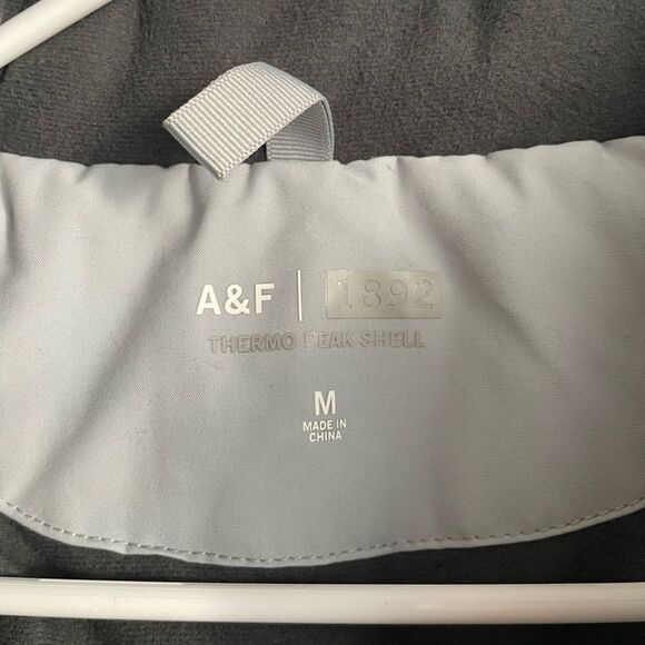 Abercrombie & Fitch Heavy Duty Thermo Peak Shell Jacket Size Men's Medium - Picture 6 of 7